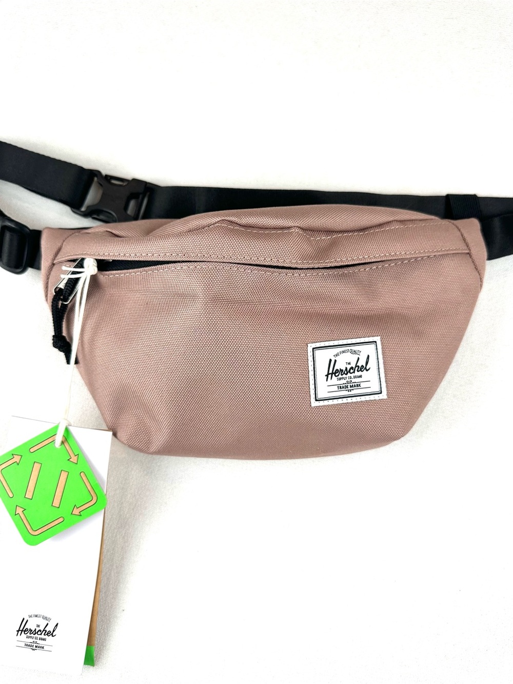 Herschel Supply Co. Classic‎ Hip Pack Ash Rose NWT Travel Vacation